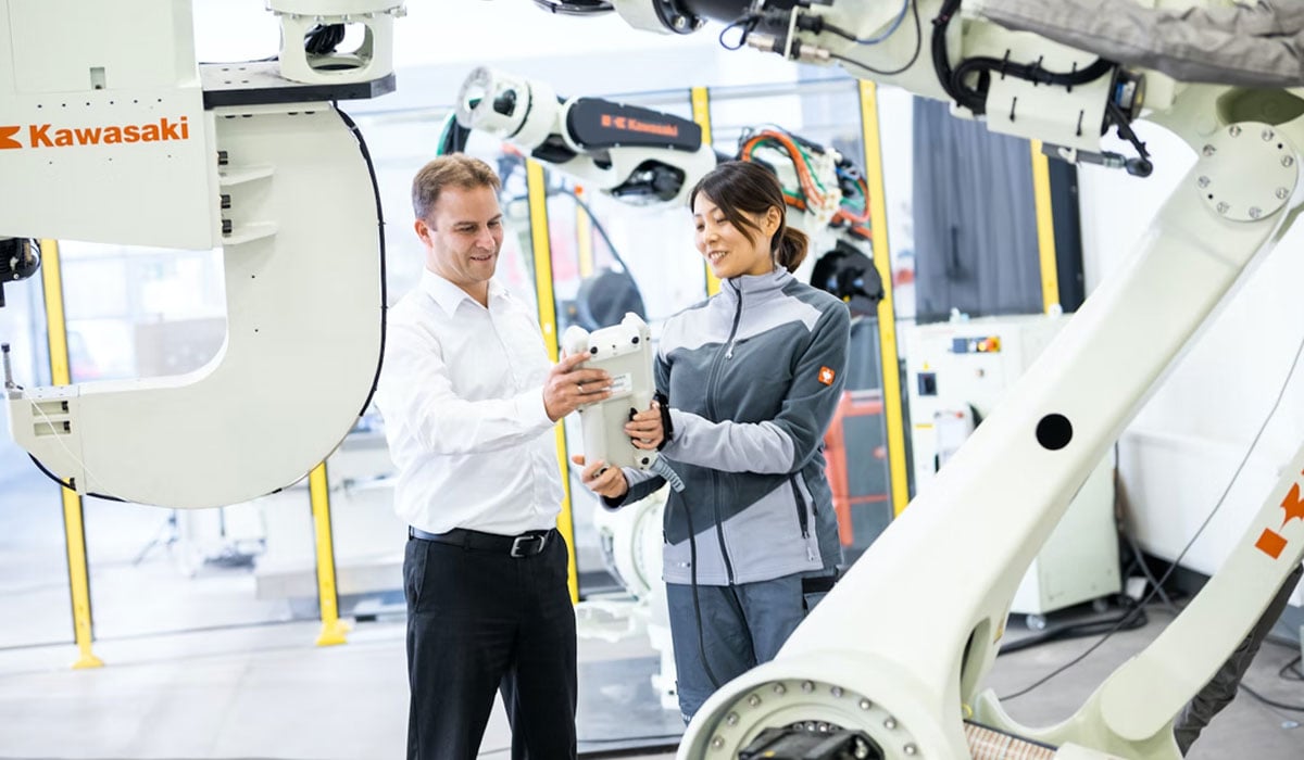 relesys-how-to-build-strong-employee-relationships-on-the-factory-floor-02