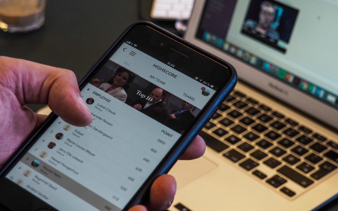Picture of employee using a performance app